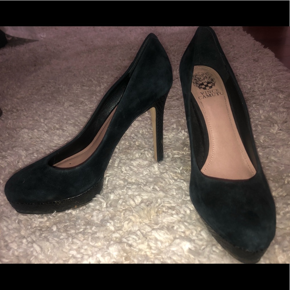 Black high heals by Vince Camuto